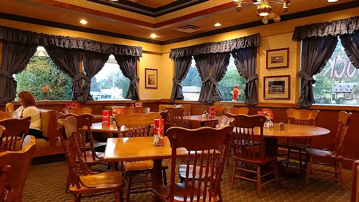 Tee Jaye's Country Place Picture 1
