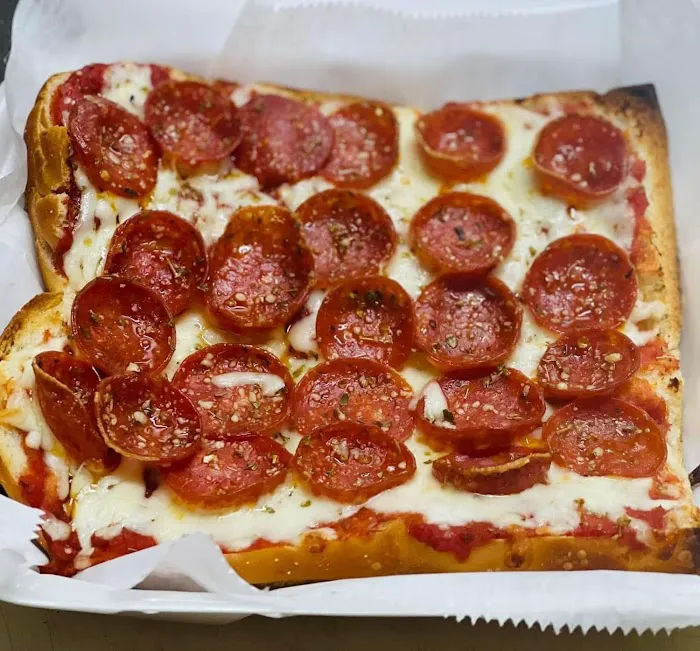 Susie's Sub Shop Picture 6