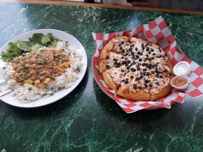 Halal Pizza Cafe Picture 10
