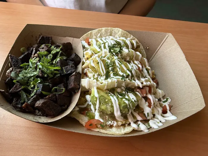 Katalina's, Too! Picture 6