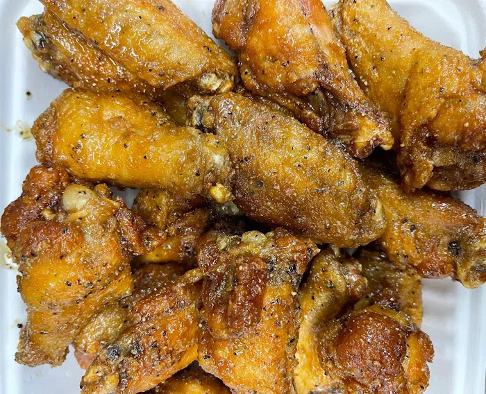 Wings Subs & More Picture 5