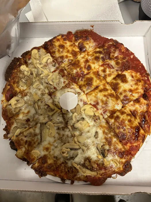 Josie's Pizza Hilltop Picture 4