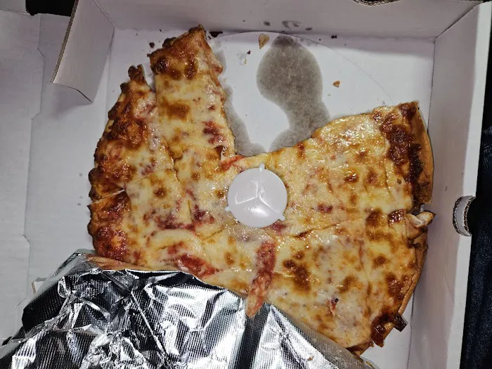 Josie's Pizza Hilltop Picture 6