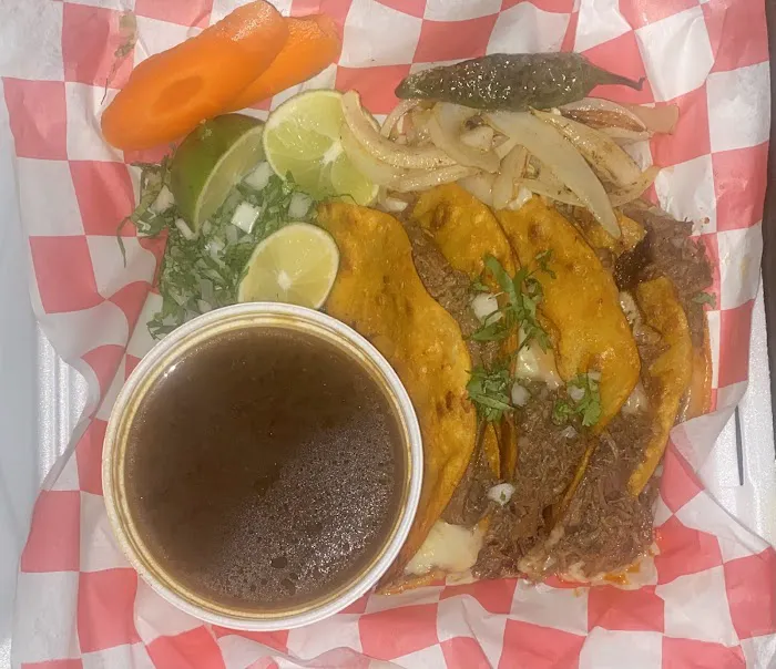 Taquería Los Dos Potrillos De Jalisco Picture 10