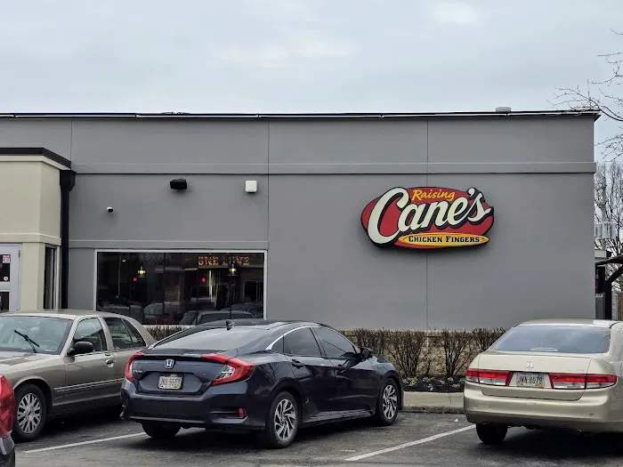 Raising Cane's Chicken Fingers Picture 6