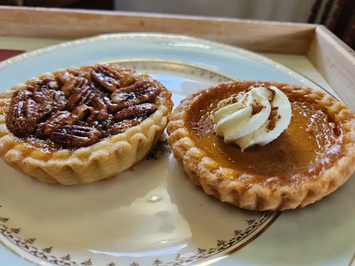 La Chatelaine French Bakery and Bistro Picture 2
