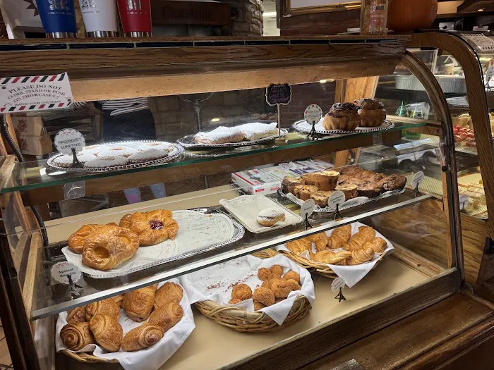 La Chatelaine French Bakery and Bistro Picture 1