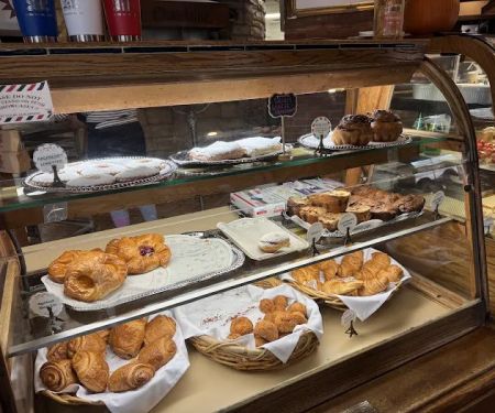 La Chatelaine French Bakery and Bistro