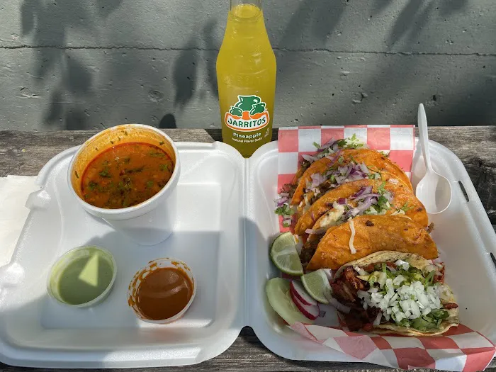 Los Agavez Taqueria Picture 1