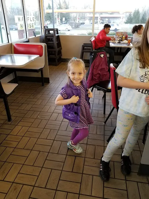 Waffle House Picture 10
