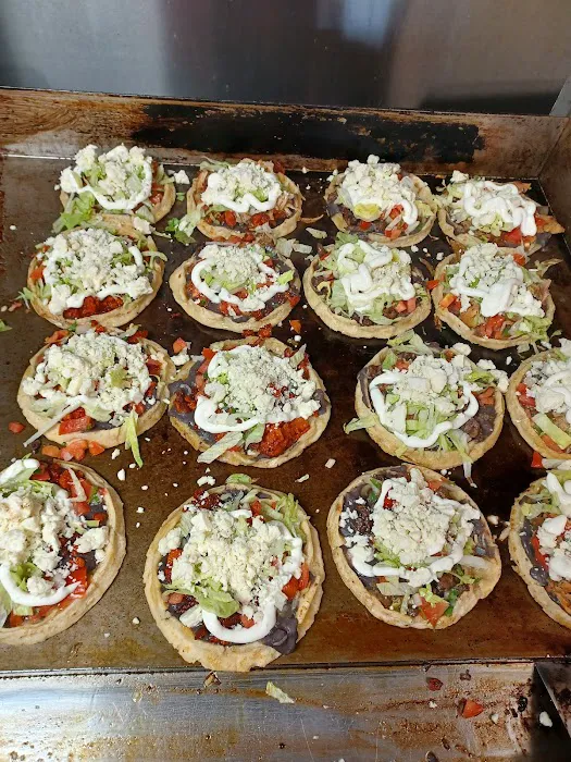 Taqueria la reyna de las wings & tacos Picture 9