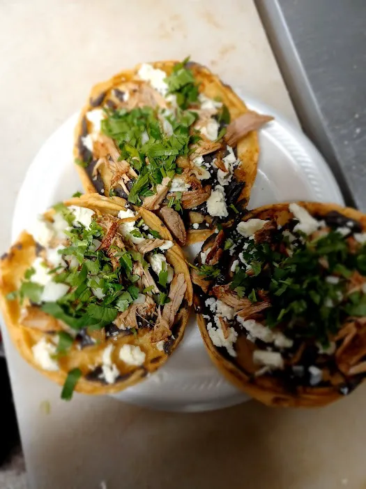 Taqueria la reyna de las wings & tacos Picture 8