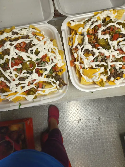 Taqueria la reyna de las wings & tacos Picture 6