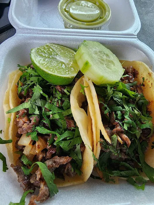 Taqueria la reyna de las wings & tacos Picture 10