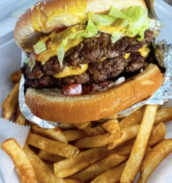 Royal Burger Picture 3