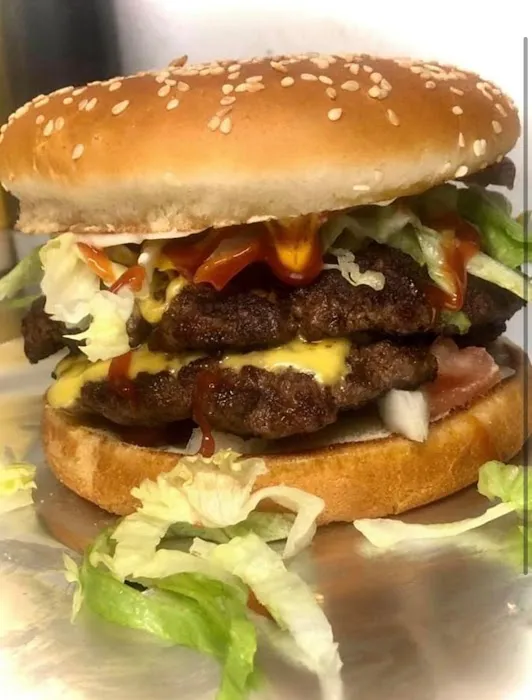 Royal Burger Picture 2