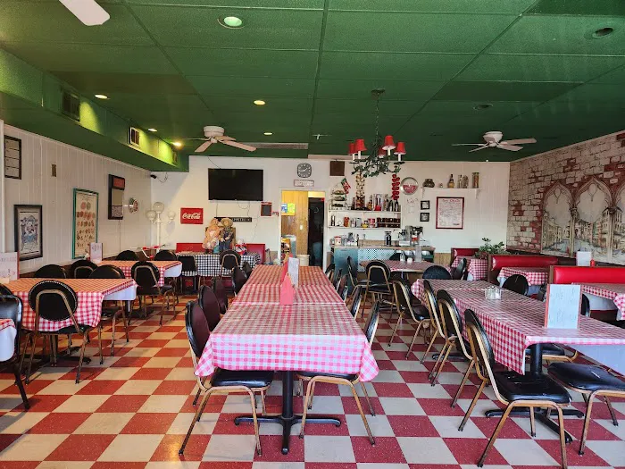Bella's Pizza Picture 2