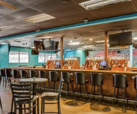 STEPPIN N STYLEZ BAR & GRILL