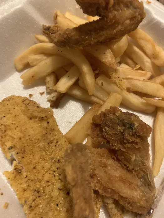 Mr. Chicken & Fish Picture 1