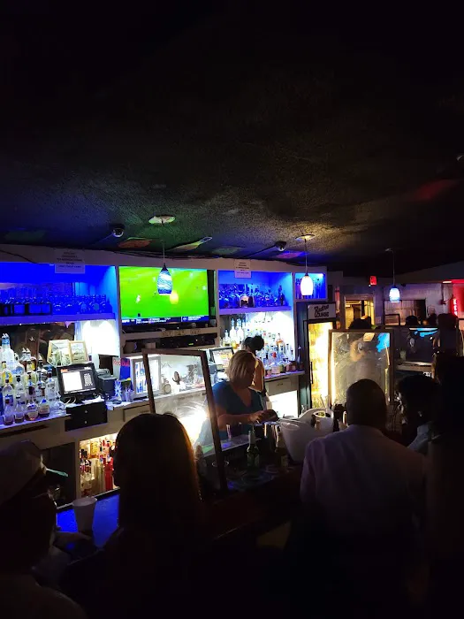 Retro Lounge Columbus Picture 1