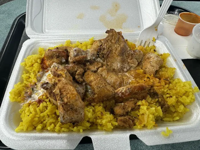 Plate’s Meats over Rice Picture 9
