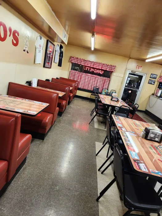 Rubinos Pizza Picture 4