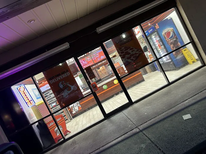 Little Caesars Pizza Picture 1