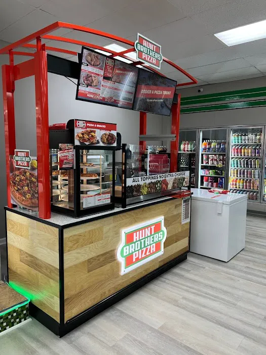 Hunt Brothers Pizza Picture 1
