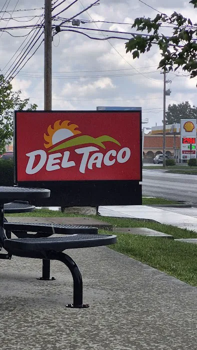 Del Taco Picture 1