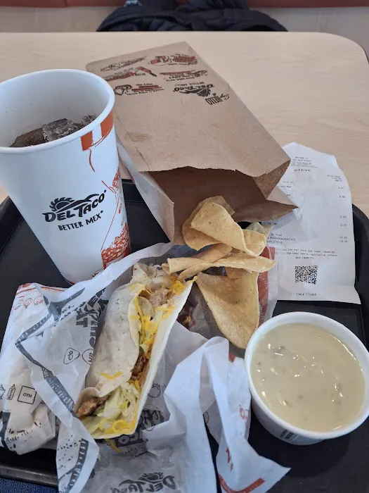 Del Taco Picture 3