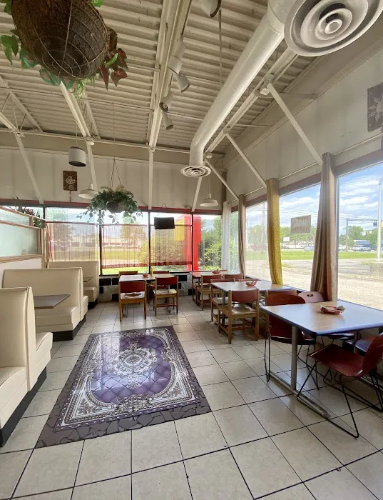 Ginevra Cafe Picture 6