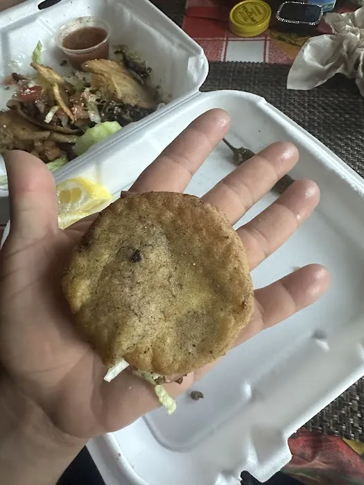 Taco Nazo (Taco Truck) Picture 4