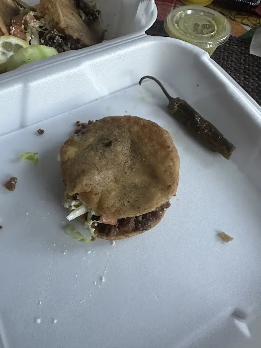Taco Nazo (Taco Truck) Picture 2
