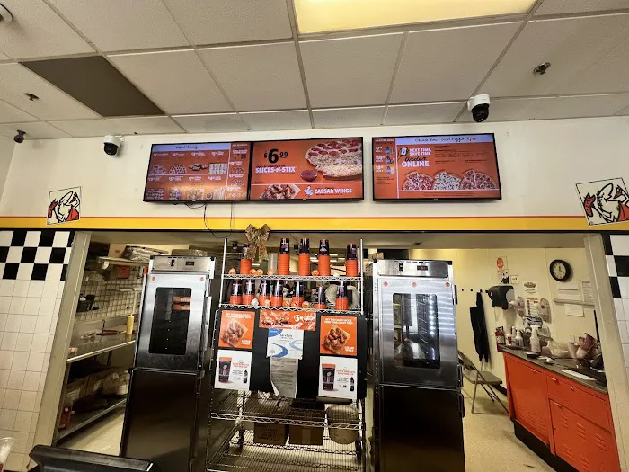 Little Caesars Pizza Picture 9