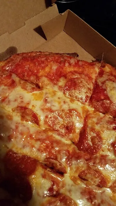 Zanzis Pizza Grove City Picture 10