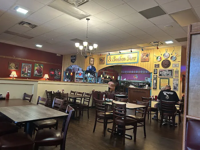 3 Brothers Diner Picture 4