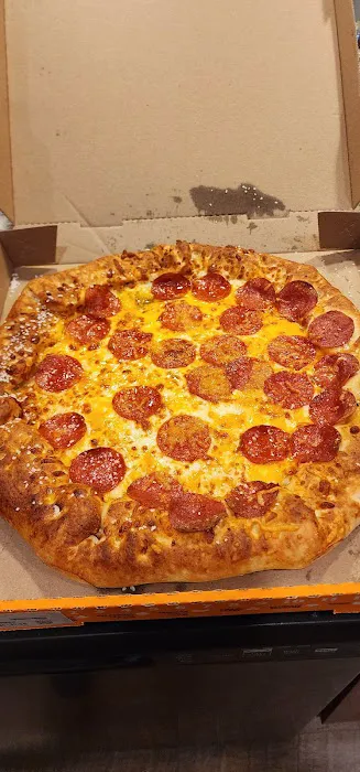 Little Caesars Pizza Picture 2