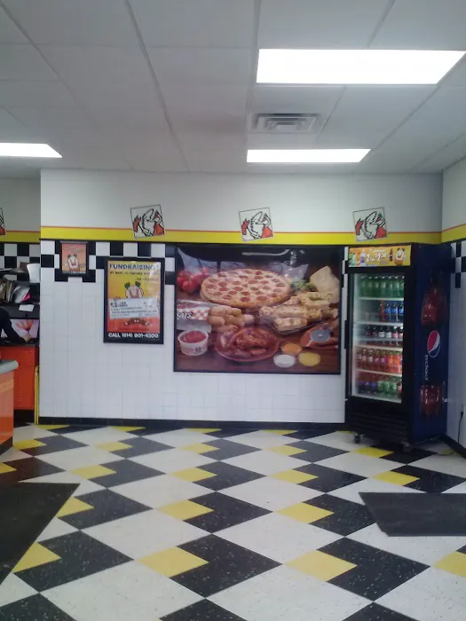 Little Caesars Pizza Picture 5