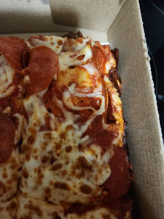 Little Caesars Pizza Picture 8