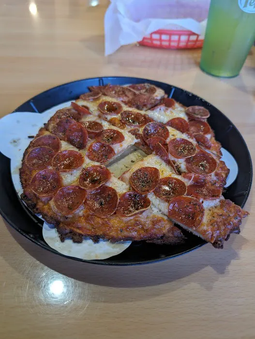 Massey's Pizza Sports Bar & Wings Picture 6