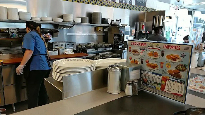 Waffle House Picture 7