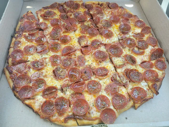 Minelli's Pizza Picture 9