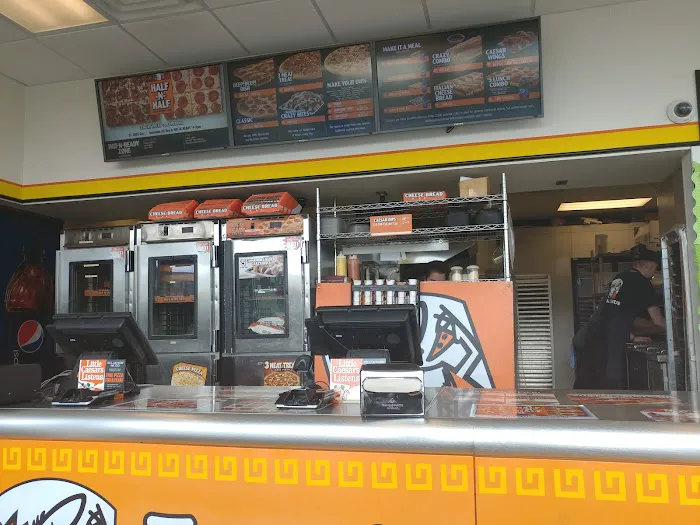 Little Caesars Pizza Picture 6