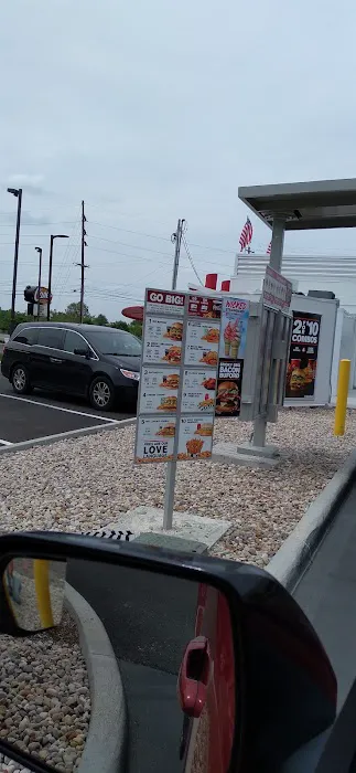 Raising Cane's Chicken Fingers Picture 1