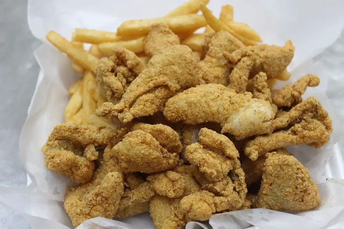 SHARKY’S FISH AND CHICKEN Picture 8