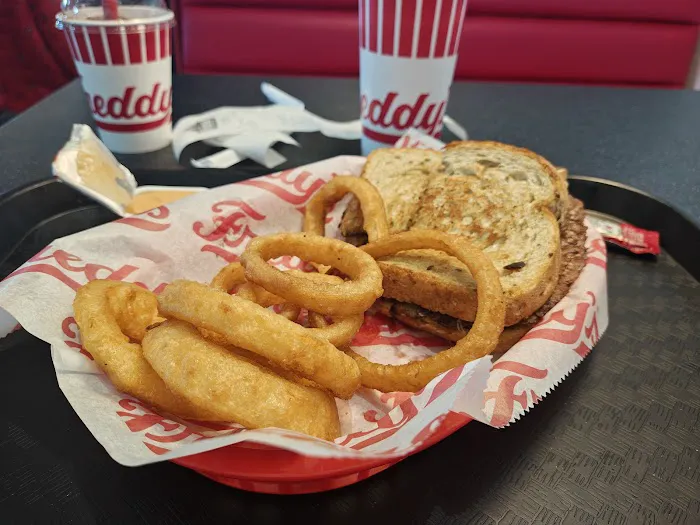 Freddy's Frozen Custard & Steakburgers Picture 4