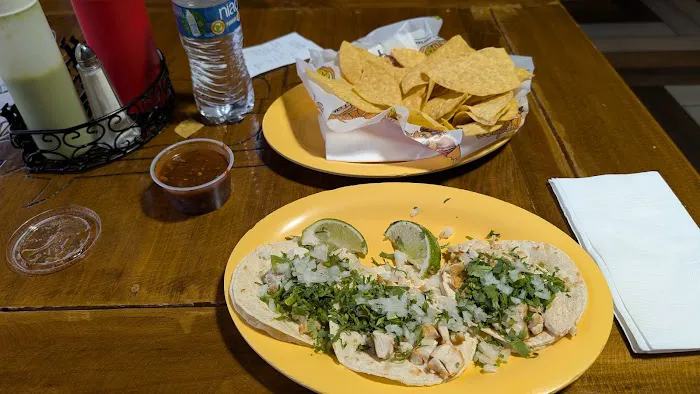 Los Guachos Picture 9