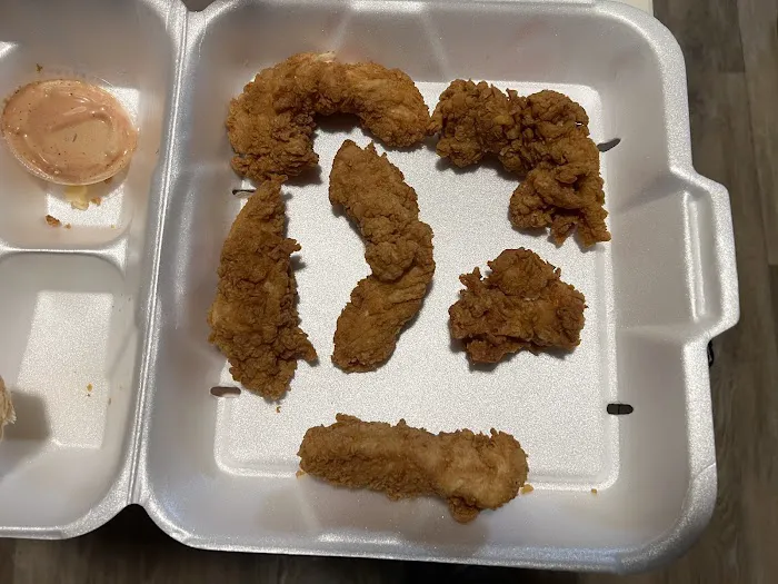Raising Cane's Chicken Fingers Picture 3
