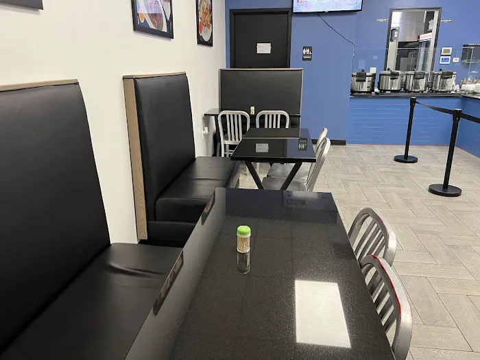 Famous 4 African Restaurant Picture 4