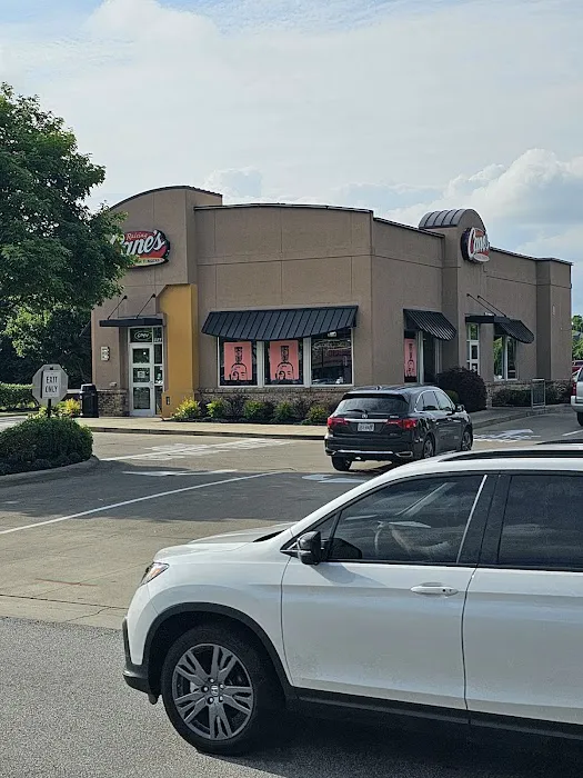 Raising Cane's Chicken Fingers Picture 7